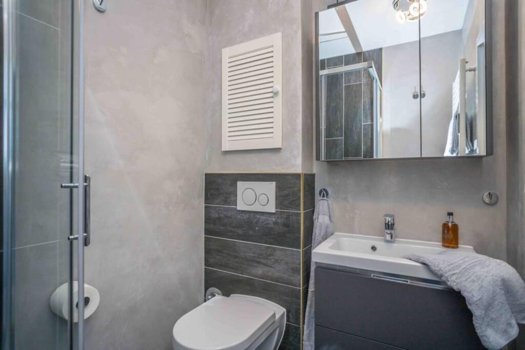 Maritim Und Individuell In Wenningstedt Mit Balkon 아파트 외부 사진